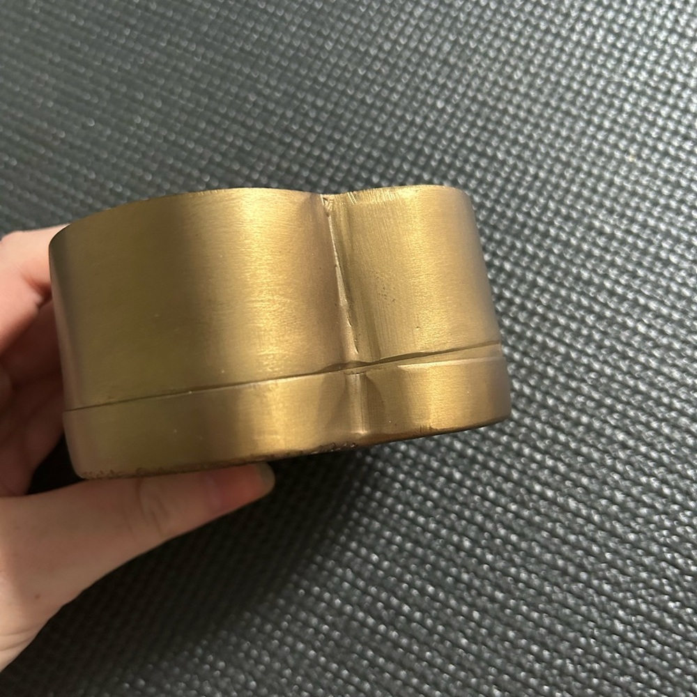 Heart shaped container - Picture 3 of 4